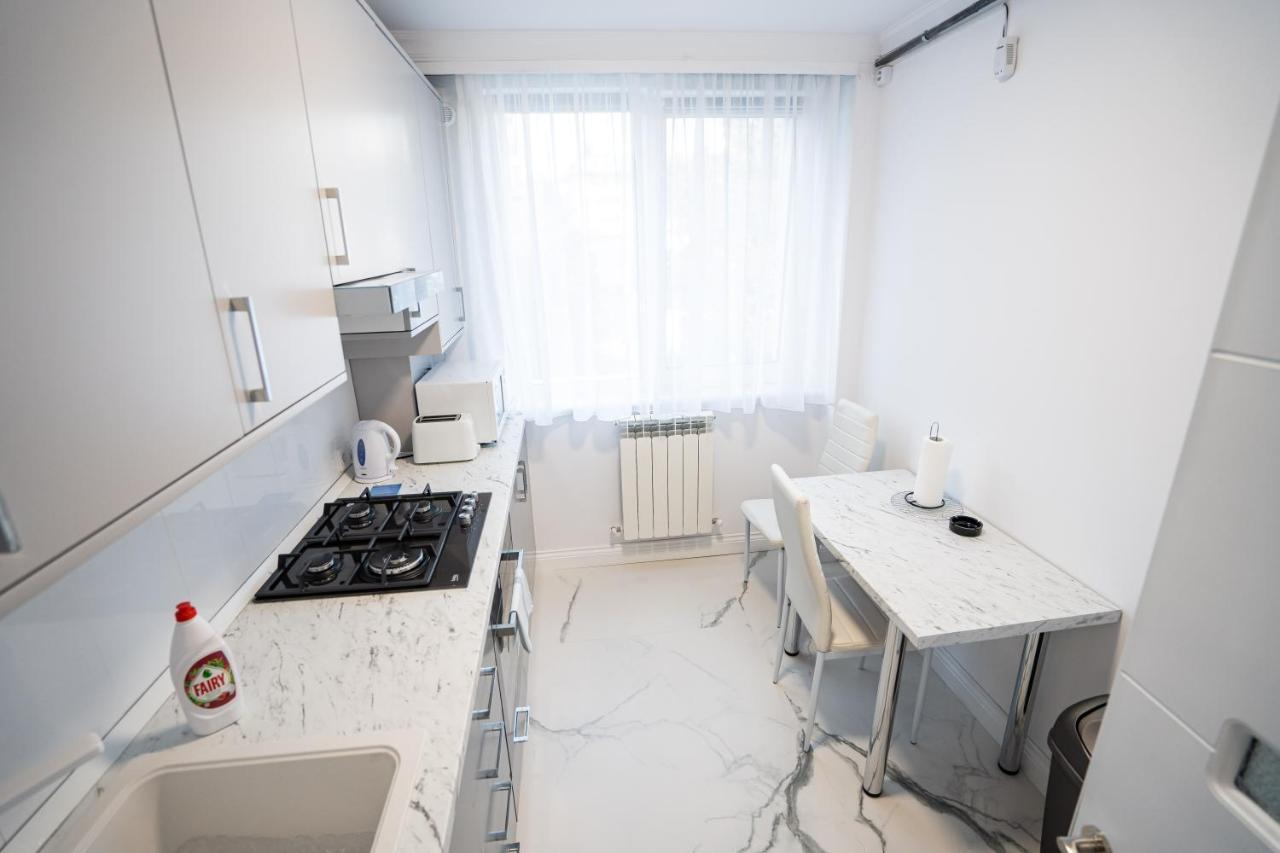 Gabi Apartament Suceava Eksteriør bilde