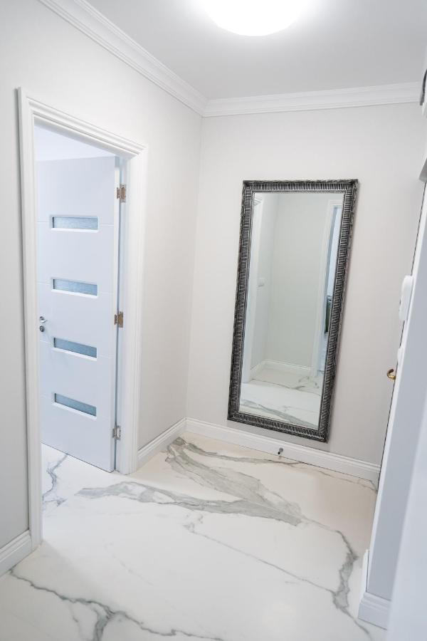 Gabi Apartament Suceava Eksteriør bilde